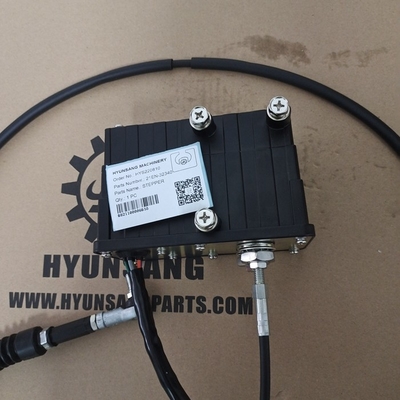 Excavator Electrical Parts Throttle Motor Stepper 21EN-32340 For R225-9 R275-9 R210-9